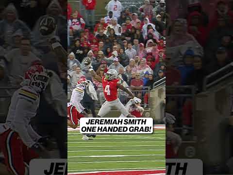 Jeremiah Smith makes the impossible look easy! 😱 #cfb #football #ohiostate #jeremiahsmith