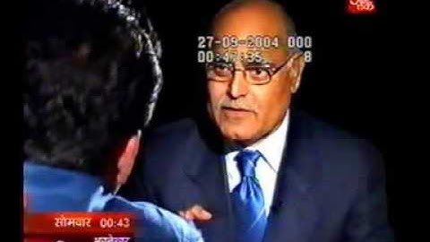 Seedhi Baat Ompuri with Prabhu Chawla: 26.09.2004