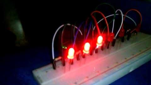 Leds programados con Arduino (2): Luces de una ambulancia.