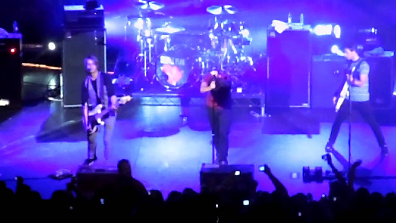 Simple Plan Astronaut live Sydney Australia (1/10/11) Simple Plan Astronaut live Sydney Australia (1/10/11)