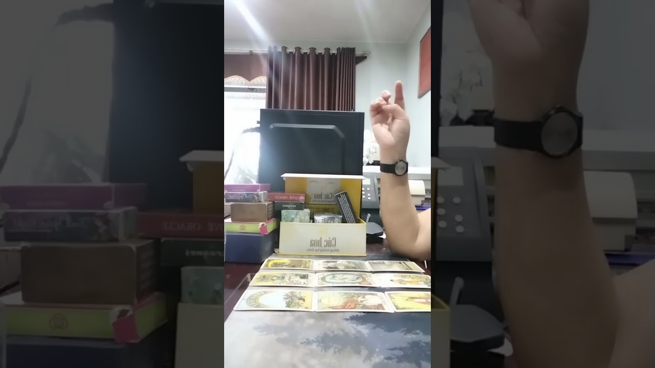 Người ấy đang muốn hướng đến...