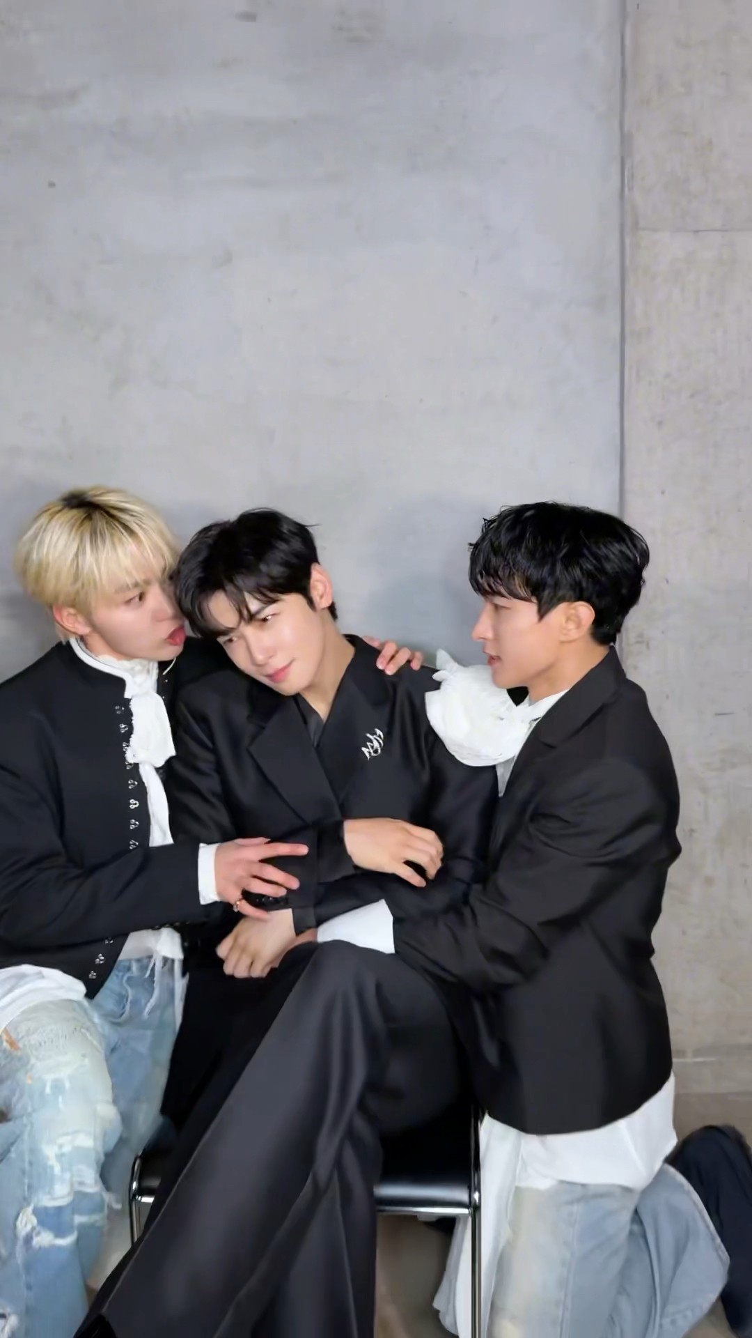 #청바지챌린지 ? with #차은우 #CHAEUNWOO #도겸 #DK #승관 #SEUNGKWAN #부석순 #BSS #BSS_TELEPARTY #부석순_청바지 #BSS_CBZ