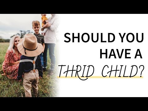 Video: How To Decide On A Third Child