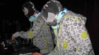 Alphabeat - Boyfriend (The Bloody Beetroots Remix).wmv