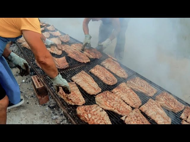 HUGE Amount of Ribs Cooked and Roasted on Very LONG Grill. Italy Street Food