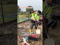 Osadzanie obrzeża #obrzeże #beton #sucha #beton #kontowni