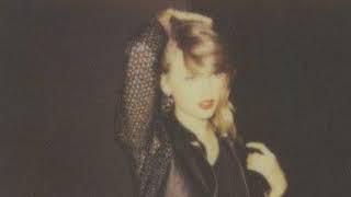 Style By Taylor Swift But The Instrumentals Are 22 Seconds Delayed