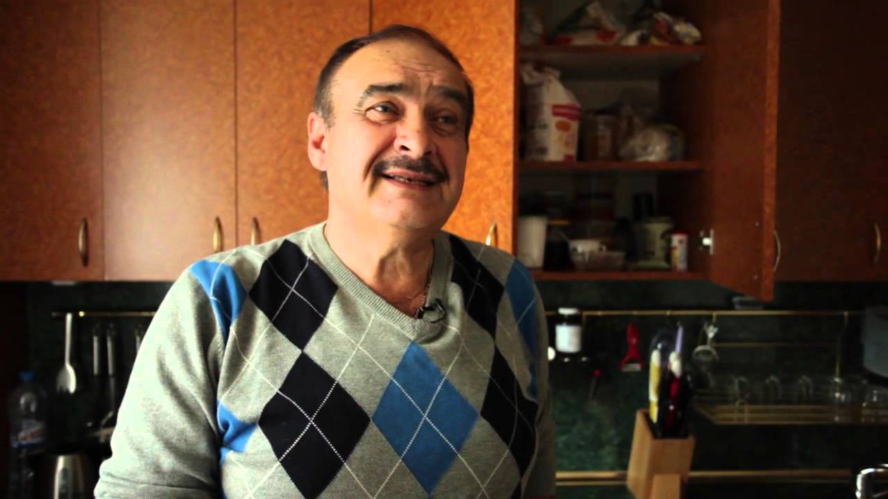 Сергей Гайдукевич рассказывает, как правильно готовить драники - YouTube