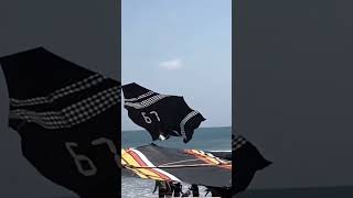 Download Lagu Layangan Cotek Lawas Turun #layang #layangan #layanglayang #kite #kitechannel #shorts MP3