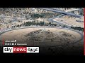 حجاج بيت الله الحرام يؤدون ركن الحج الأعظم