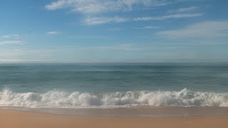 🌊 Continuous Ocean Video - Relaxing Ocean Waves Crashing on the Beach in the Late Afternoon - 4K