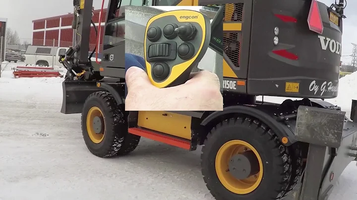 engcon DC2 and MIG2 controls your excavator and tiltrotator