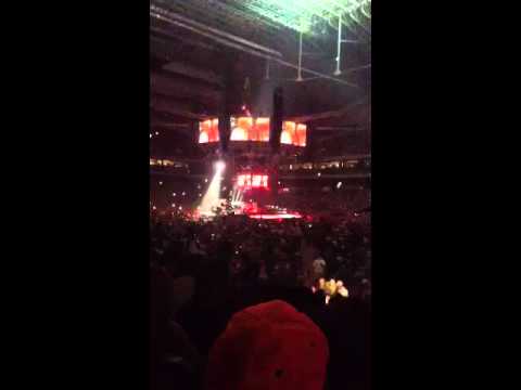 Miranda Lambert- Mamas Broken Heart 2013