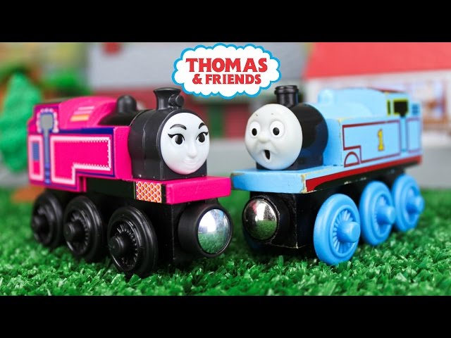  Thomas & Friends Wooden Railway, Ashima : Toys & Games