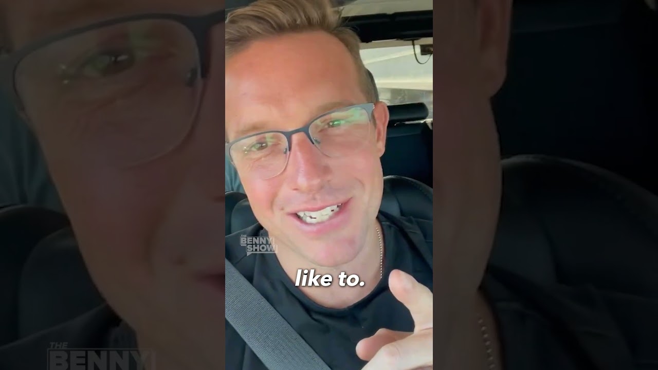 Will Trump FINALLY get a mugshot?!