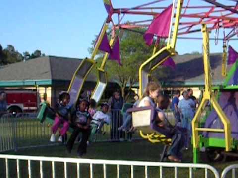 Winstead Avenue Elementary School Carnival 2009 Ragland Productions' Dixie Swings 800 473 6499