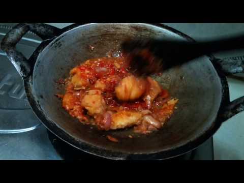 masak-ikan-asin-jambal-roti-di-balado