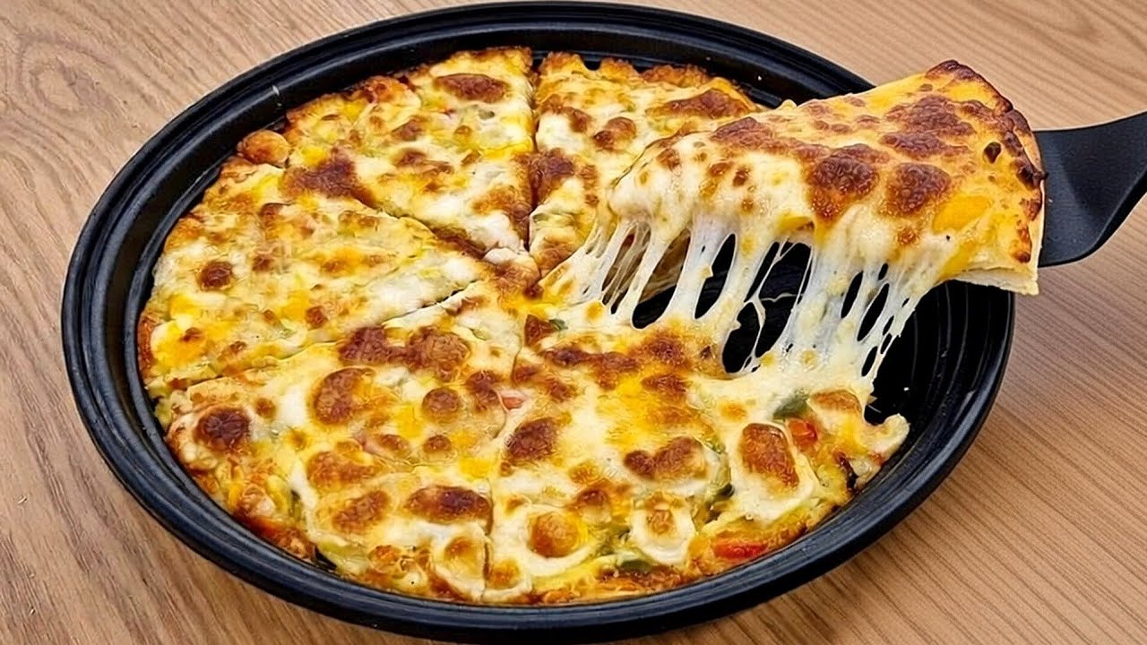 Cheesy Pizza in 5 Min 🍕 | No Knead, No Yeast Pizza