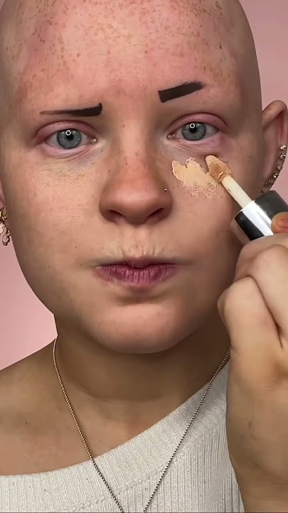 Billie eilish… ✨Christmas themed✨