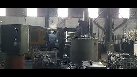 Lò nấu nhôm. đúc nhôm bằng viên nén mùn cưa . www.chatdotxanh.com _0906 037 889