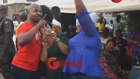 So Humble! MC Oluomo Came Out To Greet Everyone That Stormed His House For His Unannounced Birthday