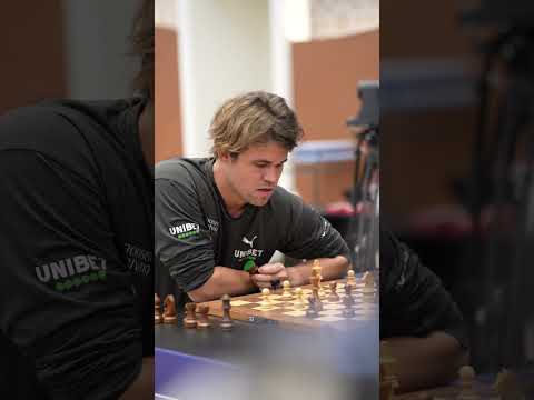 Magnus Carlsen Realizes He's Blundered