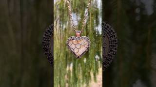 Heart shaped honeycomb pendant for your Valentine 🐝💛
