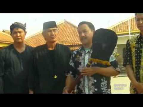 Pusaka Wiralodra - Cakra Udaksana Kyai Tambu | Kirab Pusaka Indramayu 2013