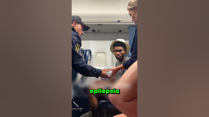 BE CAREFUL if THIS HAPPENS to you on a PLANE!! 😲😲 6