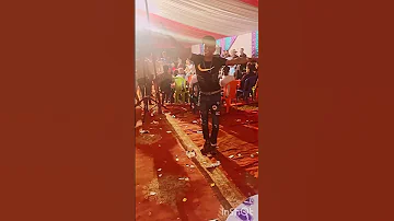 زرقة عطتني عاهد 