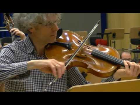 Iancu DUMITRESCU : HOLZWEGE II for  viola and ensemble rehearsal