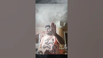 محدش يمسكني مستني أحد يعركني 