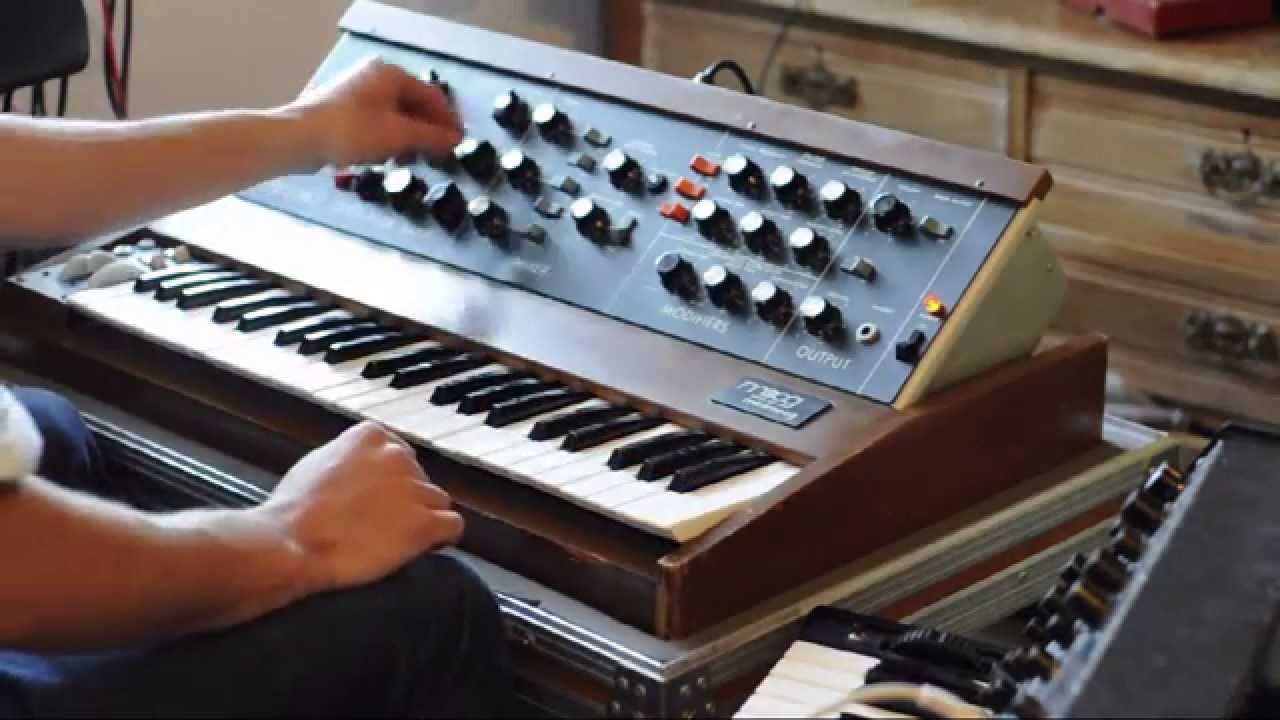 Watch Minimoog delay jam (HD) on YouTube Watch Minimoog delay jam (HD) on YouTube