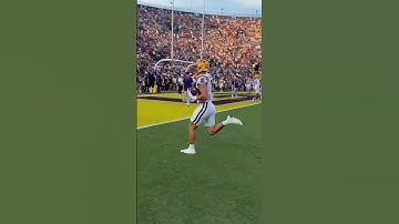 Fun Fact: Bauer Sharp was a QUARTERBACK at Southeastern 👀 #LSU