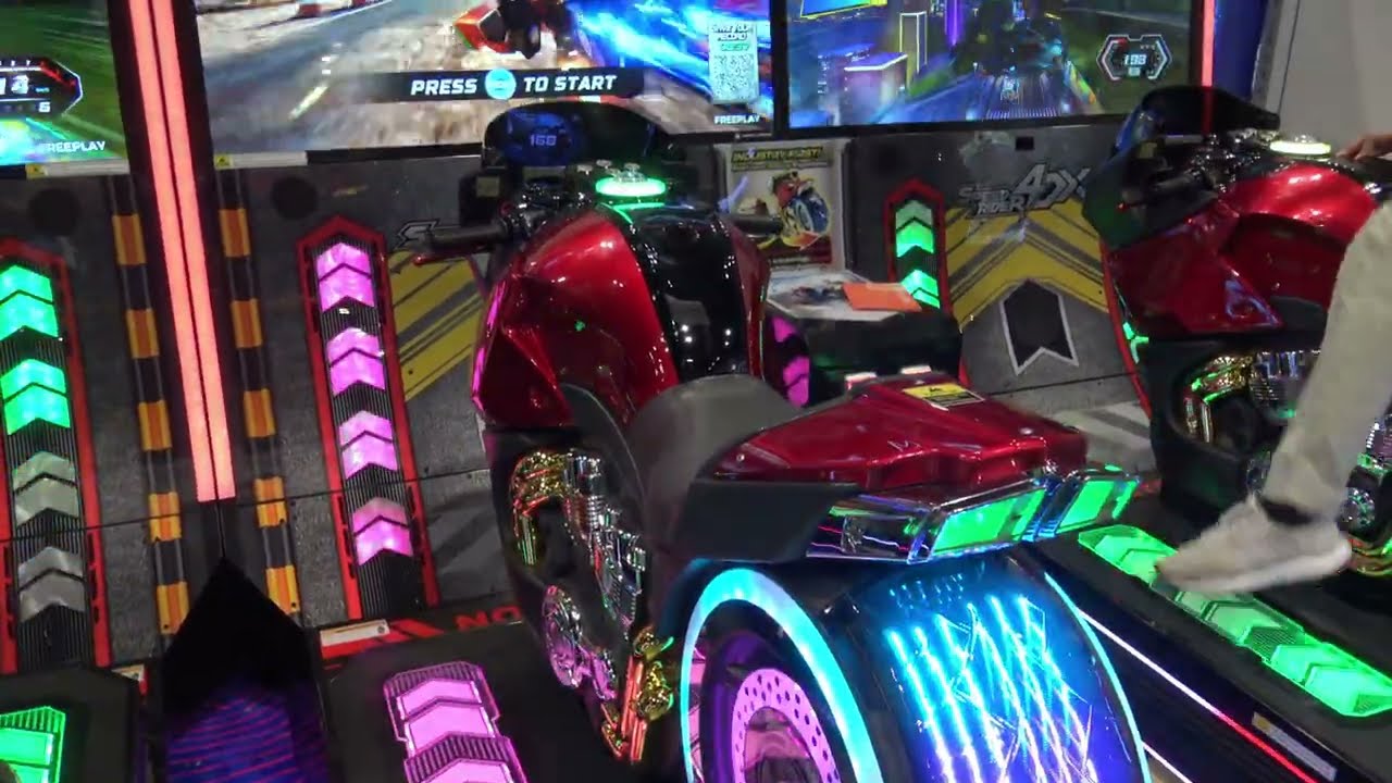 Competitive Fun On Speed Rider 4DX (Bandai Namco/IGS/Baohui, IAAPA