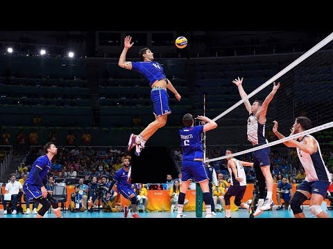 TOP 5 Best Middle Blockers in Volleyball History (HD) - YouTube