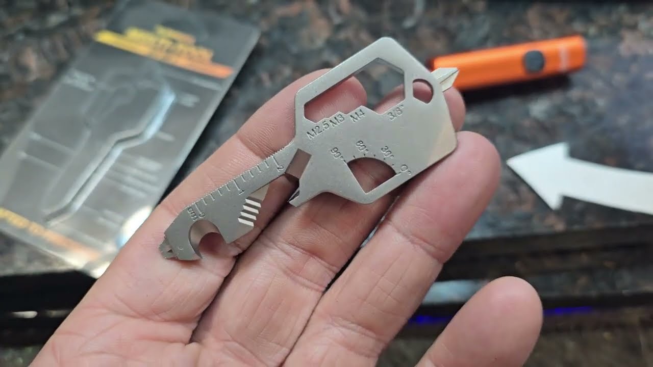 Ух ты! Я впечатлен этим многофункциональным инструментом такого размера, как ключ.