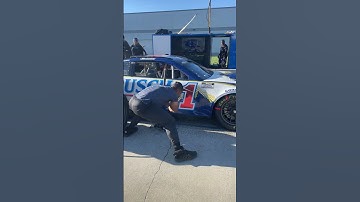 Aslan is one of the newest pit crew athletes to jack a race car. #pitstop #nascar #fyp