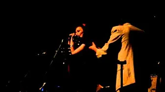 Kitty, Daisy & Lewis - Smoking In Heaven live version Kitty, Daisy & Lewis - Smoking In Heaven live version