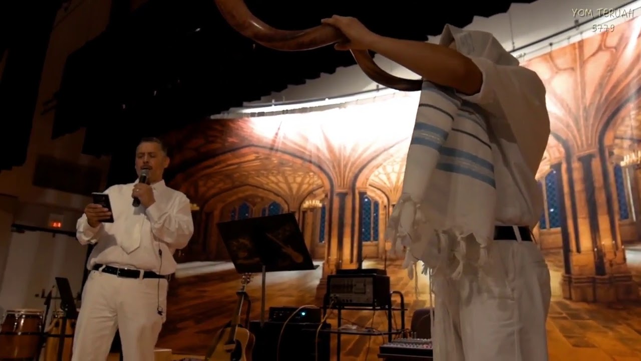 YOM TERUAH Blowing of Shofar YouTube