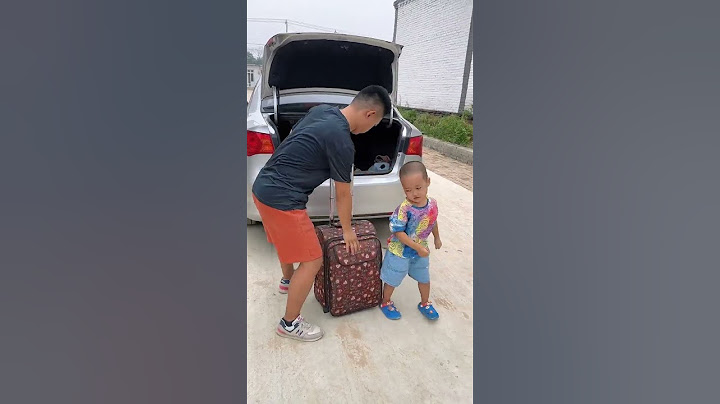爸爸太不靠谱了，有什么事比儿子还重要，自己开车走了#爸爸带娃 #萌娃日常 #人类幼崽成长计划 #万万没想到 @DOU+上热门