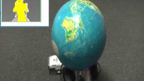 Kinectで地球を回す