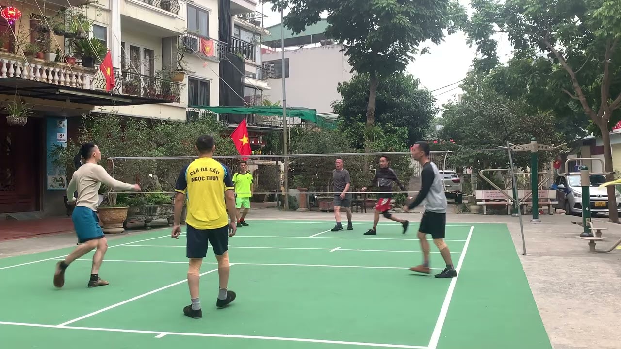 Đá cầu- clb ngọc thuỵ Bóng bàn 3