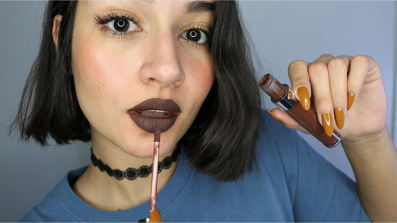 ASMR Lipstick Application | Tapping, Mouth Sounds, Whispering