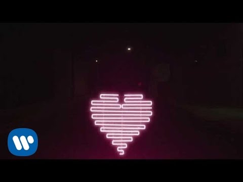 Putar Keepin' Our Eyes Out - Fitz and The Tantrums