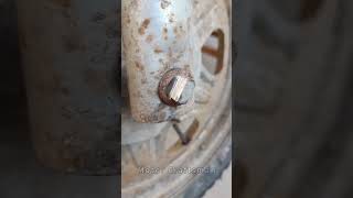 1 - Removing Rusted Screws in Seconds! 🛠️🔥 #shorts #satisfying #mechanic