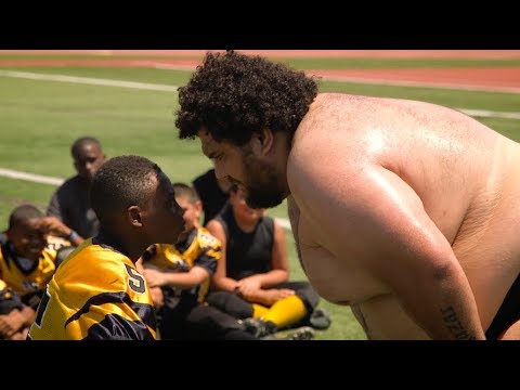 prank-it-fwd-–-sumo-vs.-football