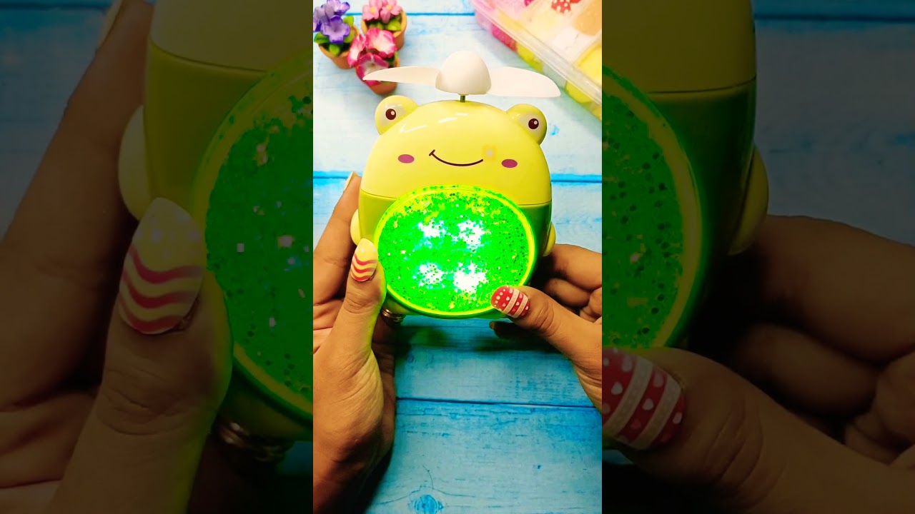 Mini Fan cum light for Travelling | rechargeable mini fan | Satisfying toy 