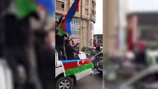 Dühös tömeg foglalta el az örmény parlamentet, boldog emberek ünnepeltek Baku utcáin