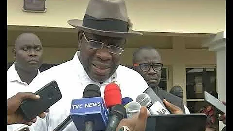 Jonathan, Dickson vote in Bayelsa